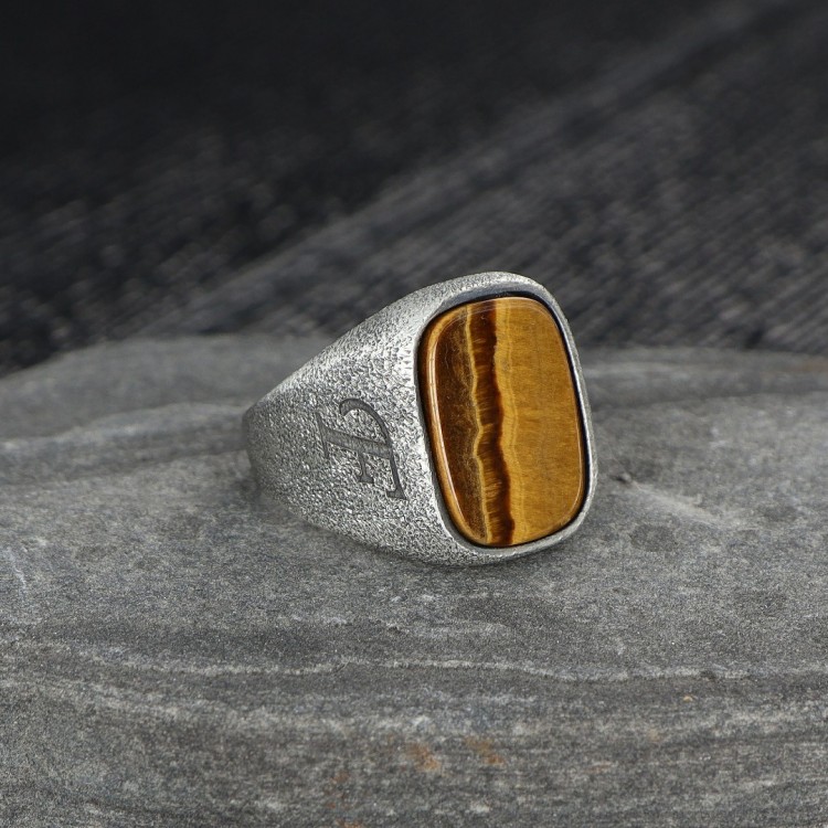 Eskitme Model Kişiye Özel Harf İşlemeli Kaplangözü Taşlı Erkek Gümüş Yüzük