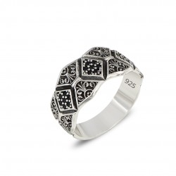 Kalem İşçilikli 925 Ayar Erkek Gümüş Yüzük