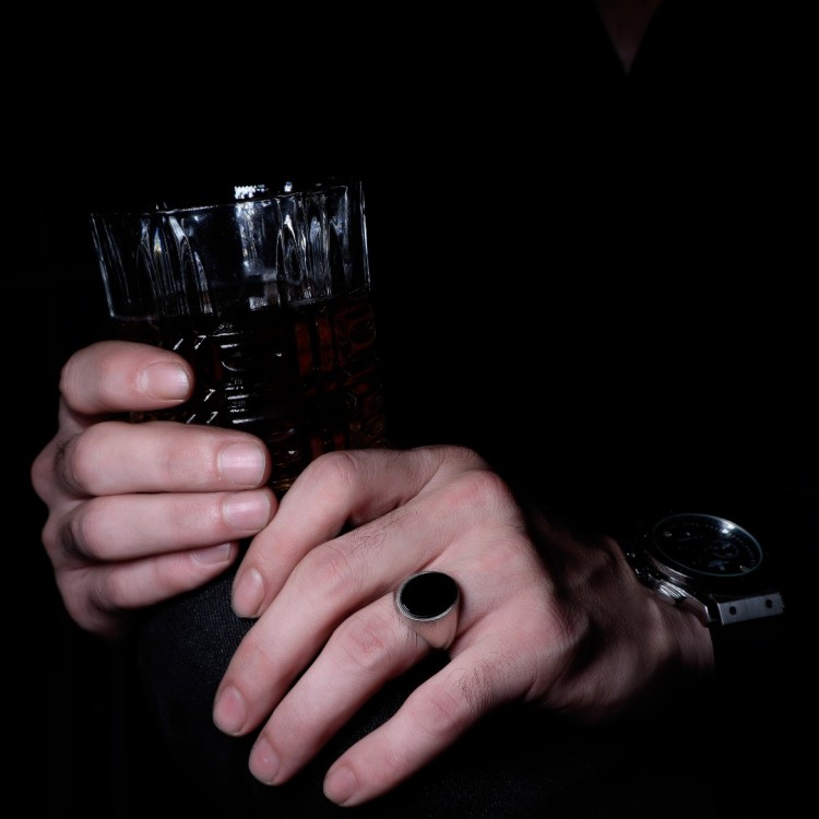 Oval Oniks Taşlı Eskitme Model Erkek Gümüş Yüzük