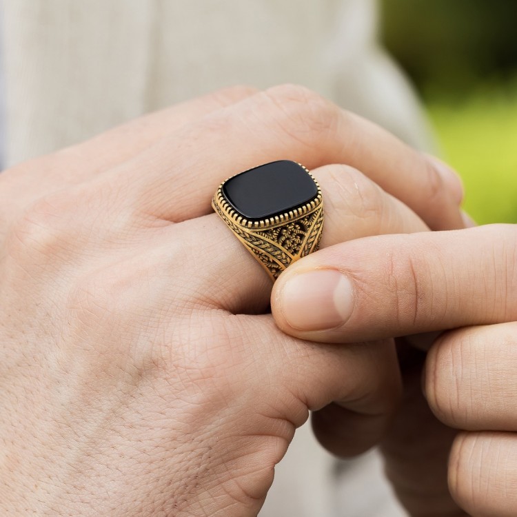 Altın Kaplama Oniks Taşlı Erkek Gümüş Yüzük Altın Kaplama Oniks Taşlı Erkek Gümüş Yüzük