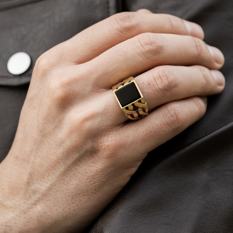 Altın Kaplama Oniks Taşlı Küba Zincir Örmesi Model Erkek Gümüş Yüzük Altın Kaplama Oniks Taşlı Küba Zincir Örmesi Model Erkek Gümüş Yüzük