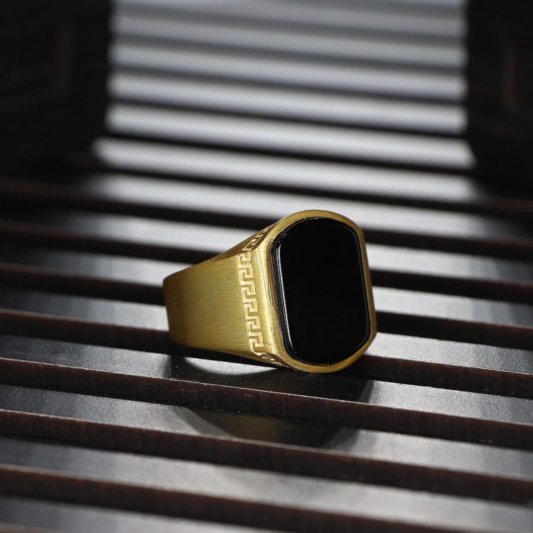 Altın Kaplama Oniks Taşlı Erkek Gümüş Yüzük Altın Kaplama Oniks Taşlı Erkek Gümüş Yüzük