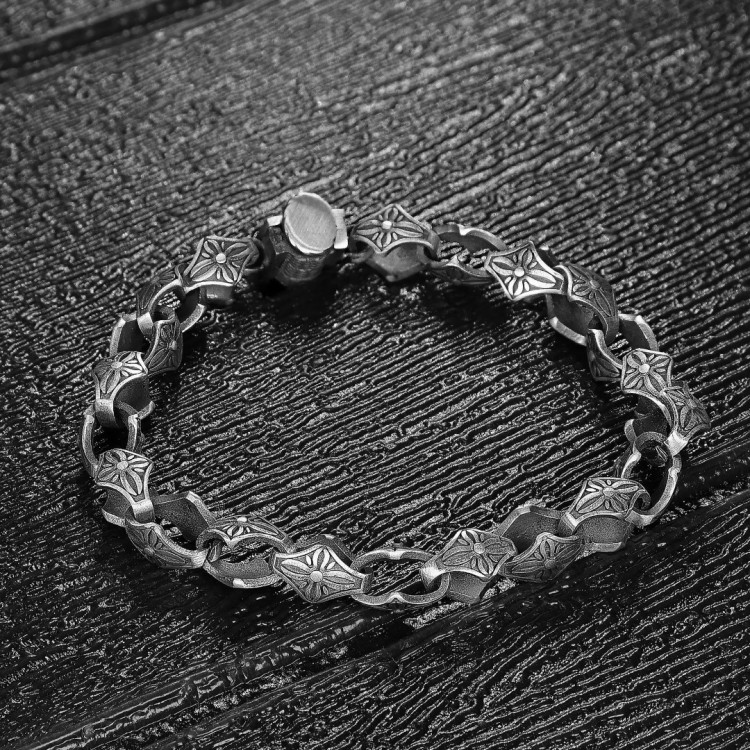 Kalem İşlemeli Model 925 Ayar Gümüş Erkek Bileklik